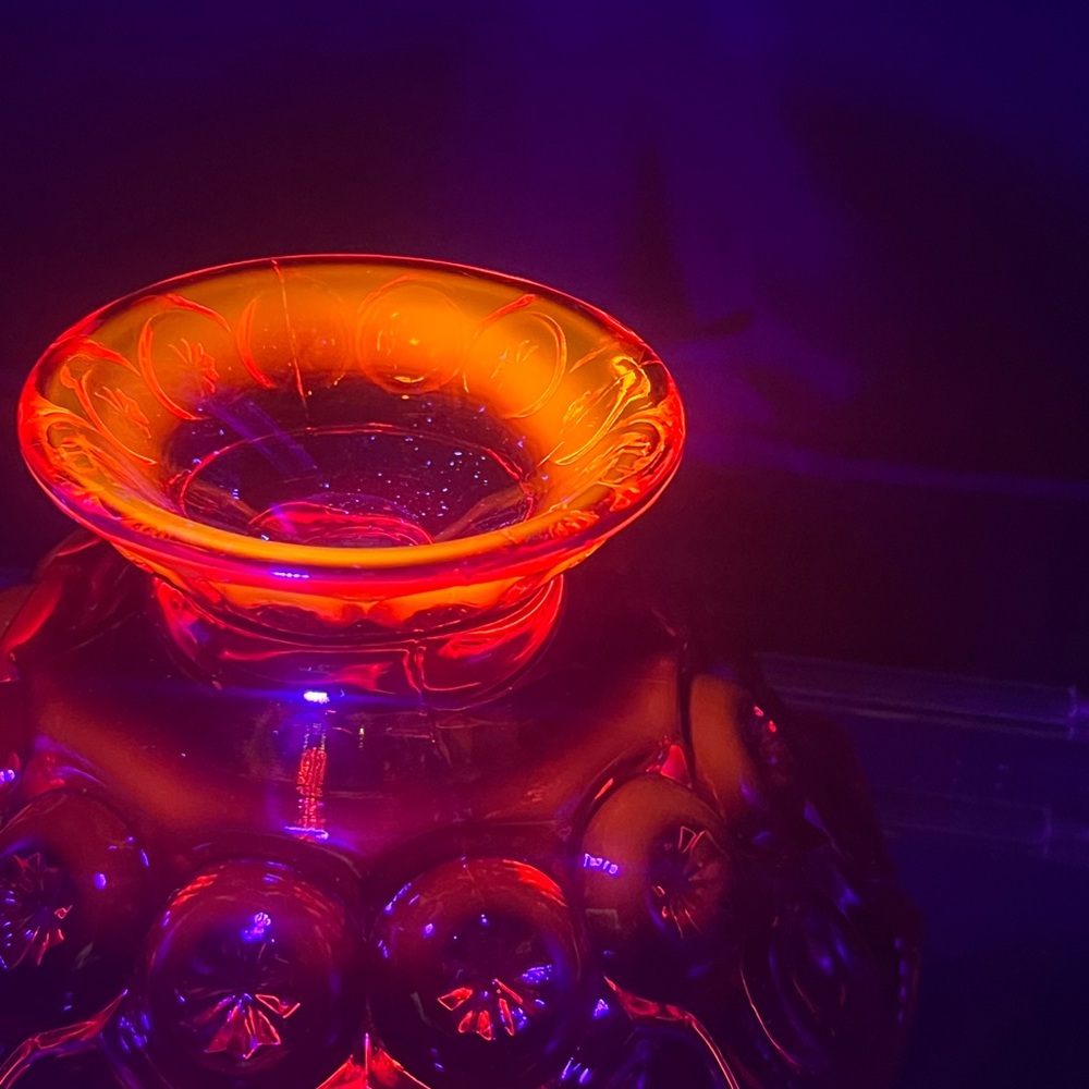 Vintage LE Smith Moon & Stars Ruby Red & Amberina Glass Footed Bowl ~ GLOWS - Picture 2 of 10
